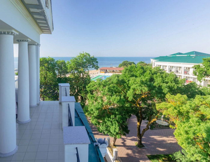 Двухкомнатный люкс с террасой (корпус «Графский») - Санаторий «Золотой берег» Евпатория